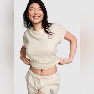 VS Pink Limited Edition Campus Tee Large